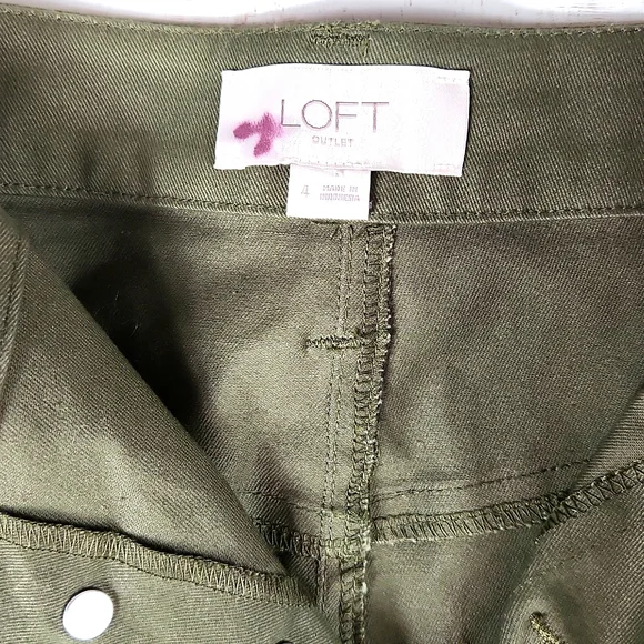 Loft, Olive Green, 0337, Women's straight mini skirt. Back split, SZ 4 - Picture 6 of 8